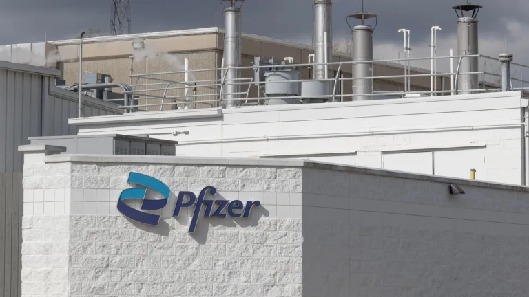 pfizers-10-billion-pivot-decoding-the-strategic-shift-toward-chinese-biotech-innovation