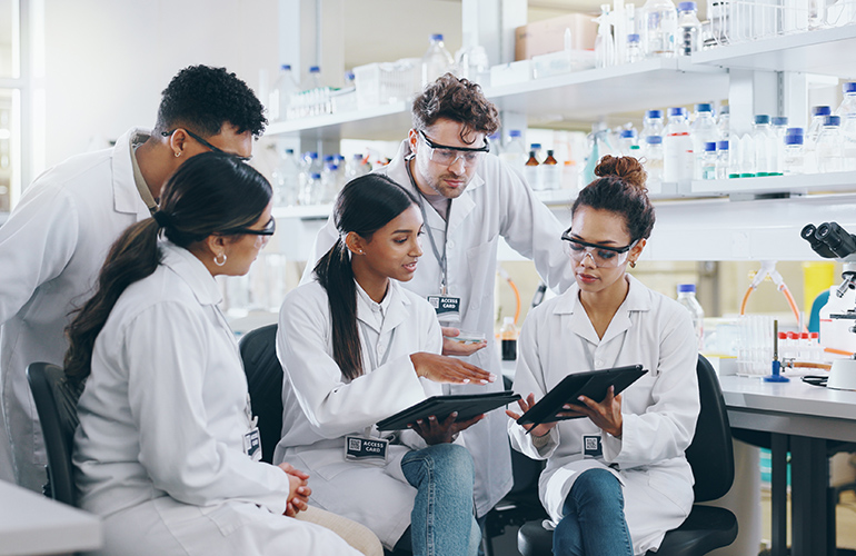the-data-paradox-how-ai-powered-platforms-are-reshaping-clinical-trial-roi