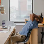 the-silent-stretch-integrating-mindfulness-and-movement-into-the-modern-digital-workspace