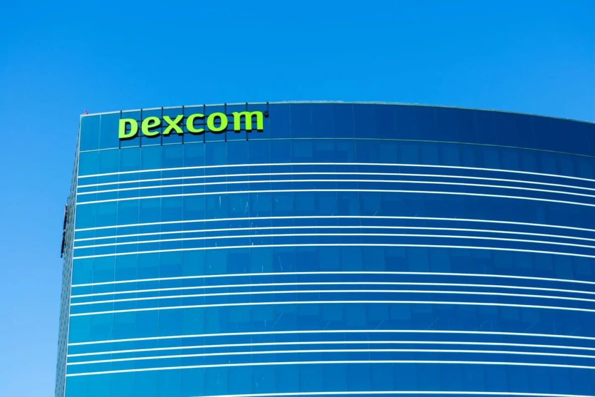 dexcoms-strategic-pivot-market-optimism-and-long-term-growth-following-strong-q2-performance