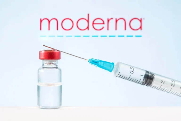 modernas-mflusiva-revolutionizes-influenza-prevention-with-first-standalone-mrna-vaccine-approval