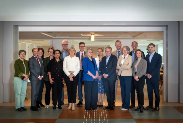 groepsfoto-dialoog VWS BZ - WHO