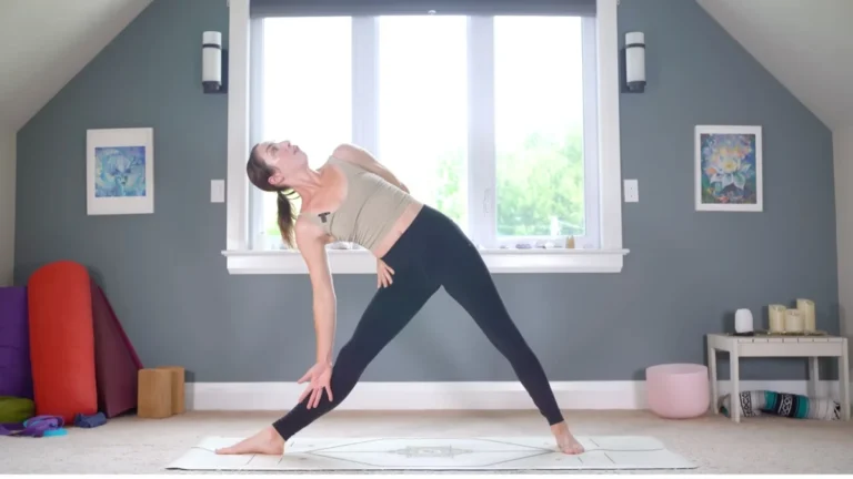 the-art-of-daily-mobility-a-comprehensive-guide-to-a-15-minute-full-body-yoga-practice