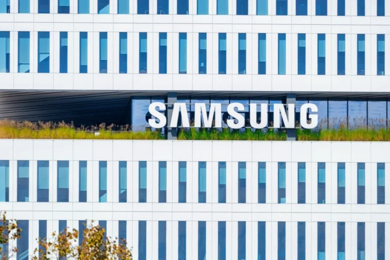 the-democratization-of-auditory-health-samsung-enters-the-otc-hearing-aid-market