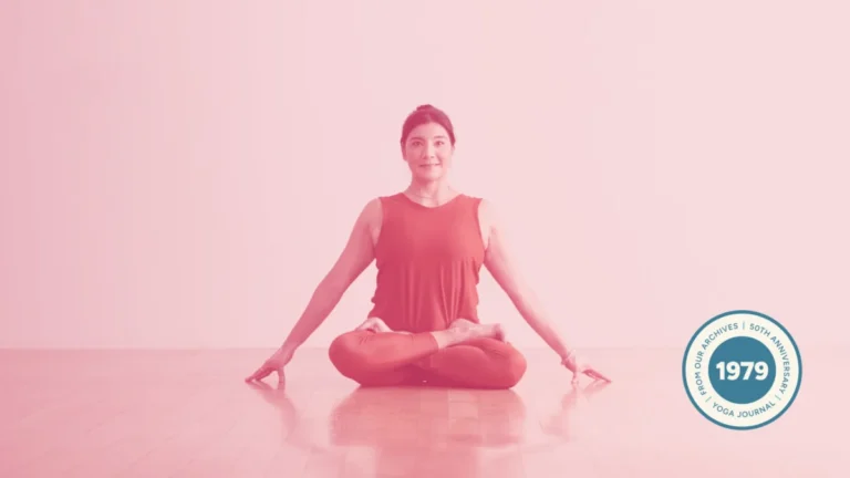 the-eternal-lotus-a-deep-dive-into-the-science-and-spirit-of-padmasana