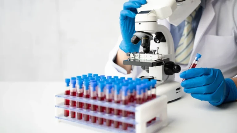 verrica-pharmaceuticals-completes-enrollment-in-pivotal-cove-2-trial-for-ycanth-in-common-warts-anticipating-key-data-in-early-2027
