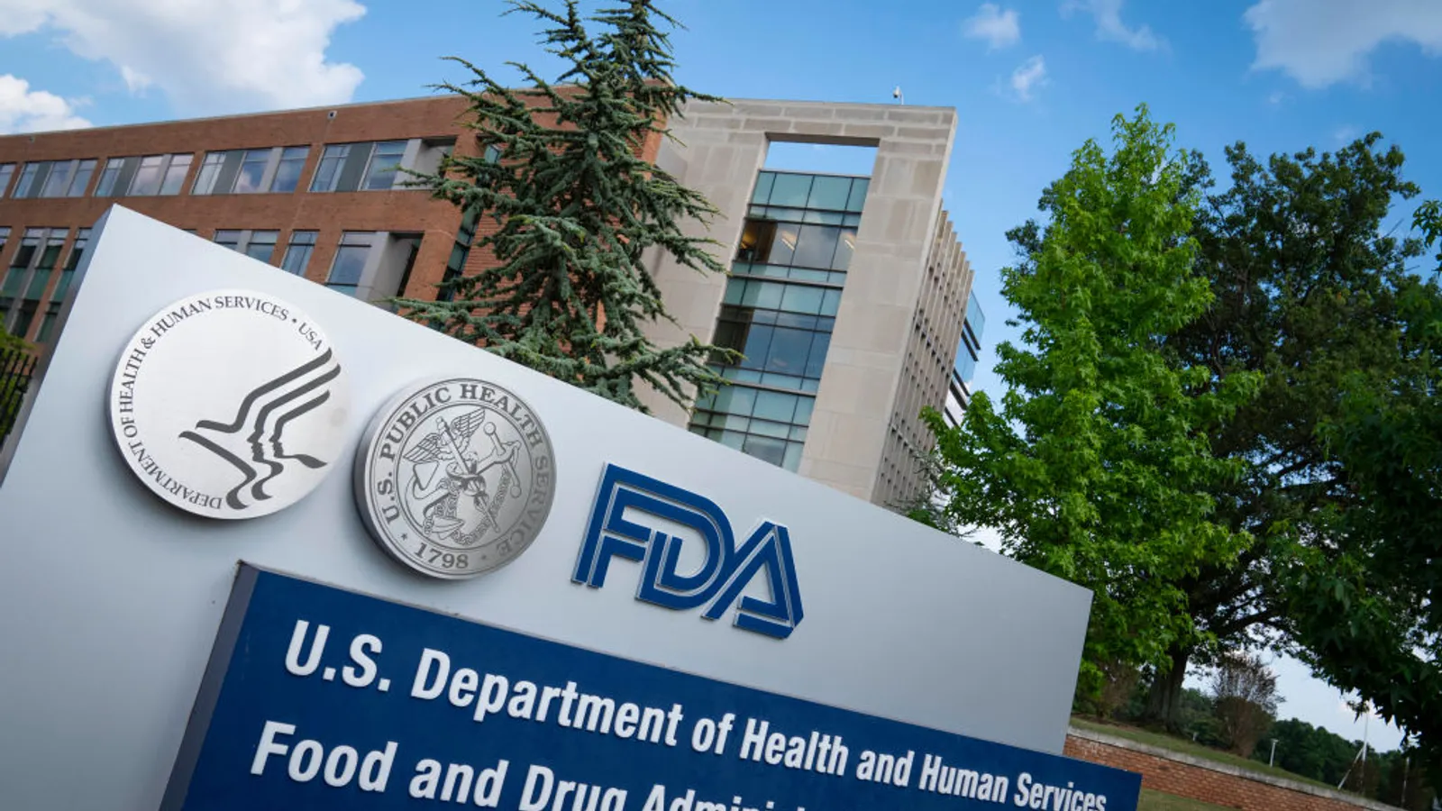 a-regulatory-rollercoaster-uniqures-high-stakes-pursuit-of-huntingtons-gene-therapy-approval