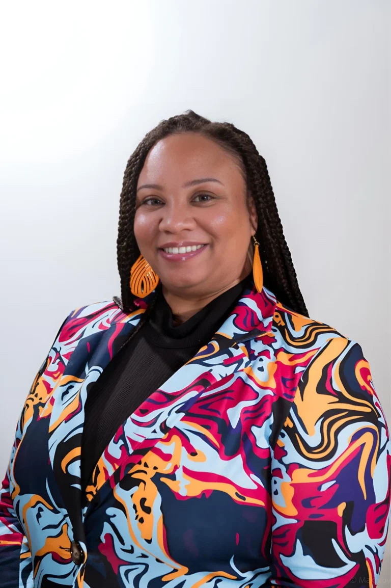 bridging-the-gap-how-taylarr-lopez-is-redefining-public-health-through-advocacy-and-communication