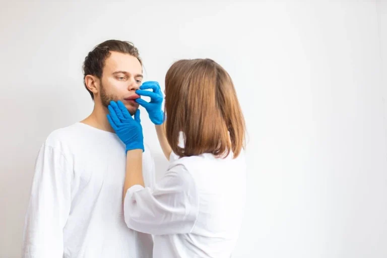 pharvaris-poised-to-enter-crowded-hae-market-with-promising-oral-therapy-deucrictibant-xr