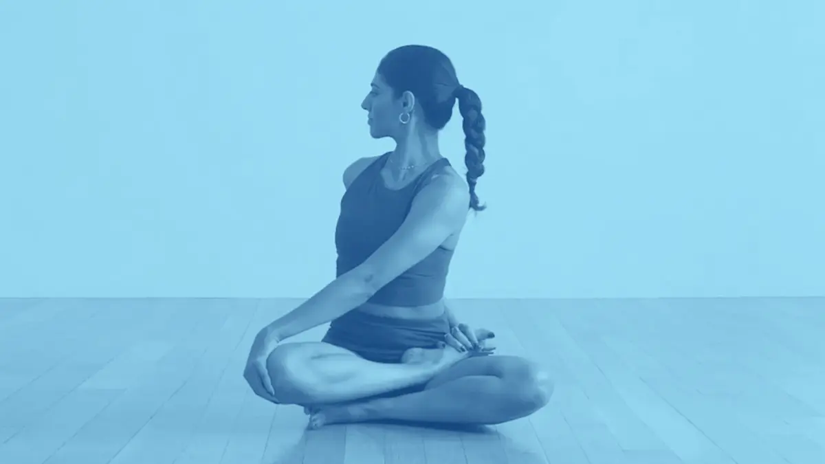 breaking-the-cycle-of-tech-neck-how-yoga-can-restore-your-mobility-and-ease-stress