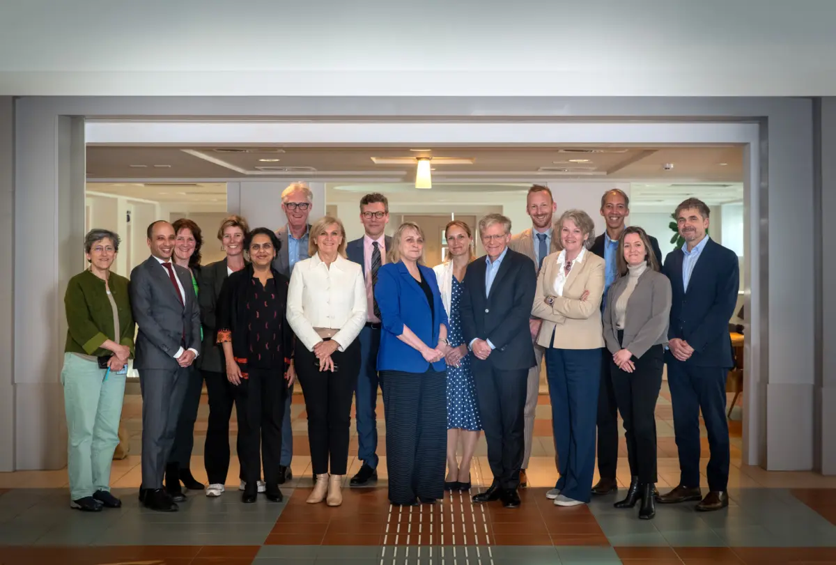 groepsfoto-dialoog VWS BZ - WHO